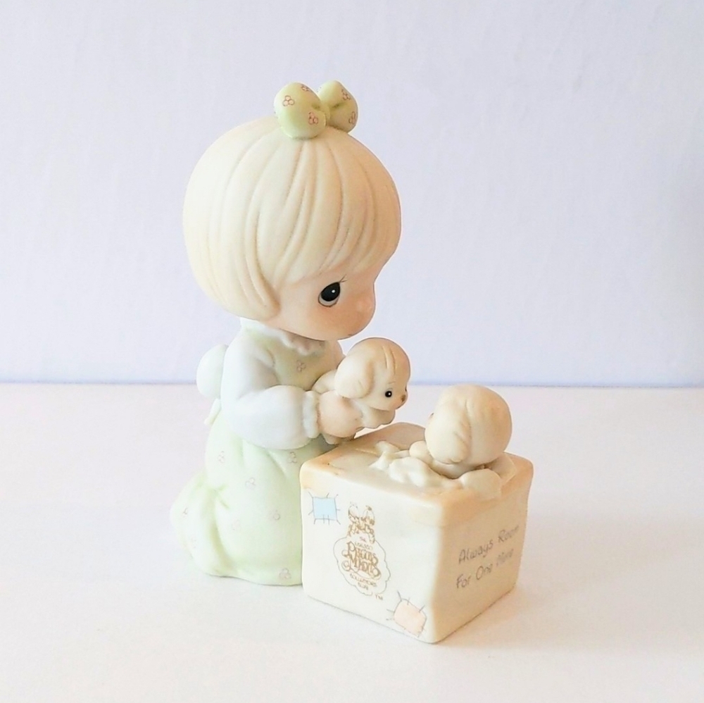 1988 Precious Moments Always Room For One More Figurine